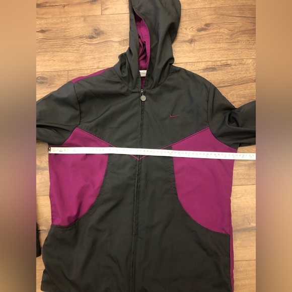 VINTAGE NIKE WIND BREAKER HOODED JACKET WITH ZIPPER CLOSURE - Picture 5 of 6